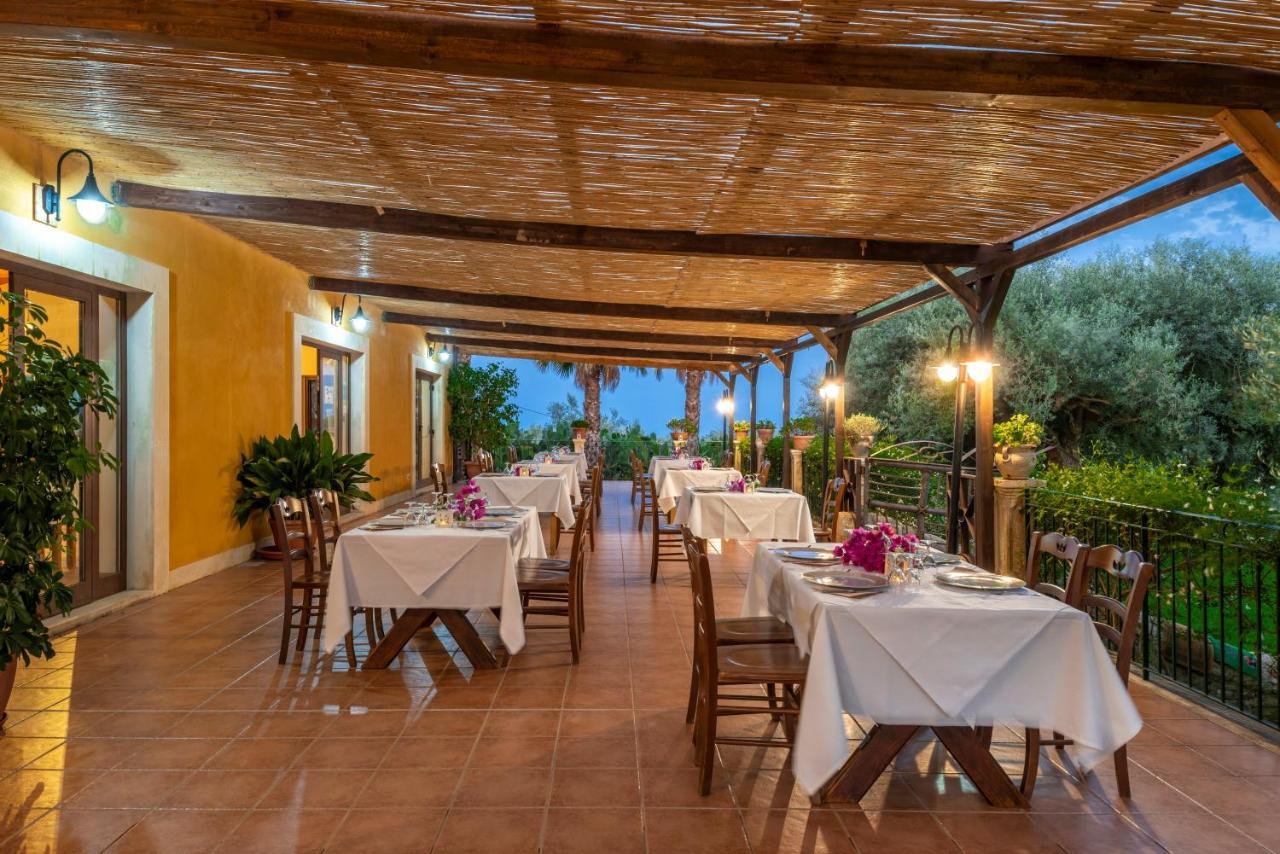 Agriturismo Borgo Degli Ulivi Canicattini Bagni Exterior foto