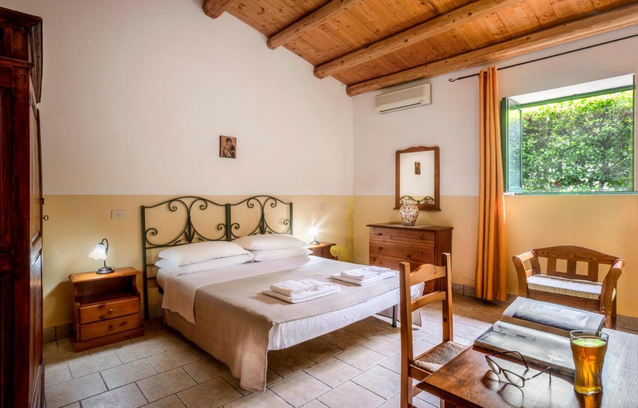 Agriturismo Borgo Degli Ulivi Canicattini Bagni Exterior foto