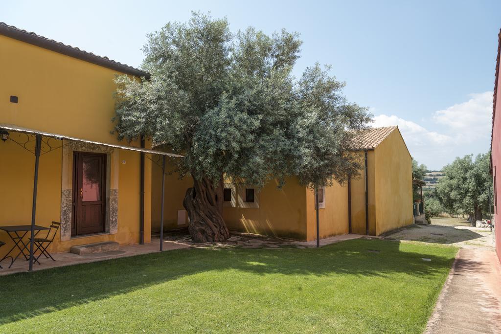 Agriturismo Borgo Degli Ulivi Canicattini Bagni Exterior foto