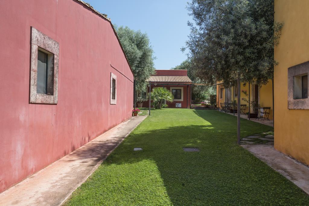 Agriturismo Borgo Degli Ulivi Canicattini Bagni Exterior foto