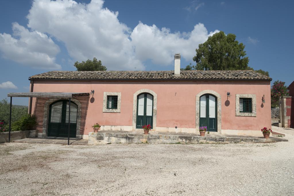 Agriturismo Borgo Degli Ulivi Canicattini Bagni Exterior foto